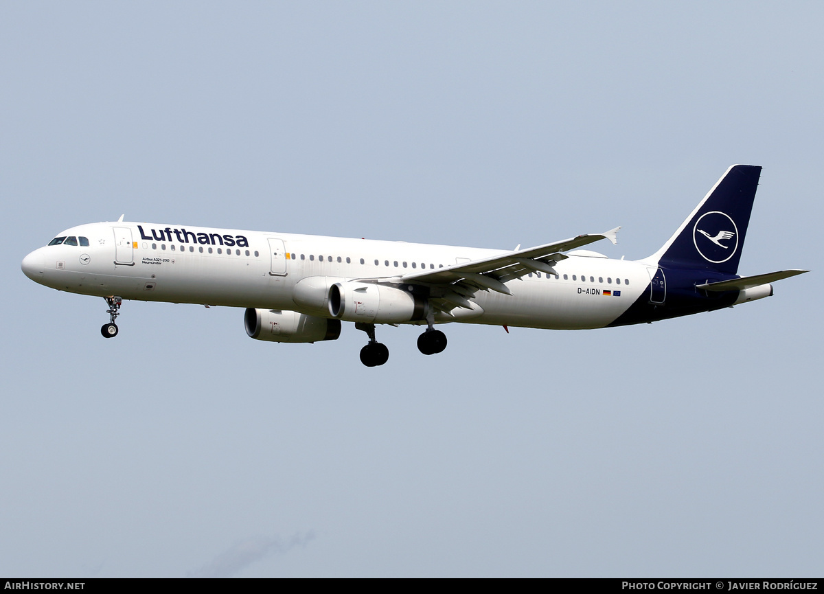 Aircraft Photo of D-AIDN | Airbus A321-231 | Lufthansa | AirHistory.net #455942