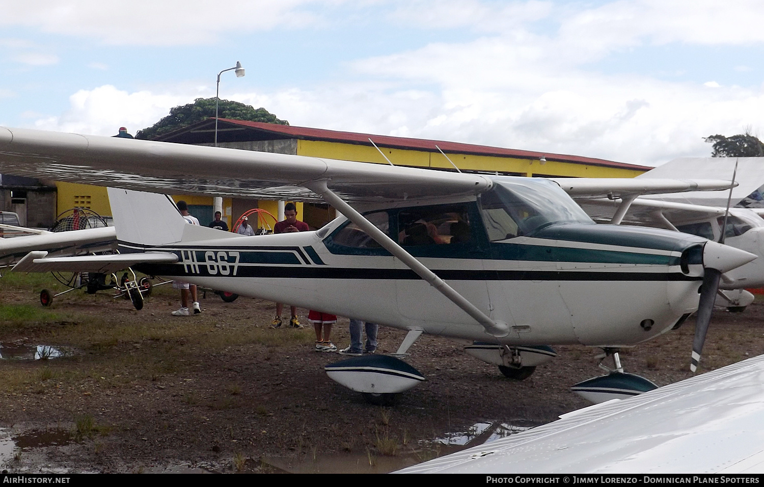 Aircraft Photo of HI667 | Cessna 172G Skyhawk | AirHistory.net #456020
