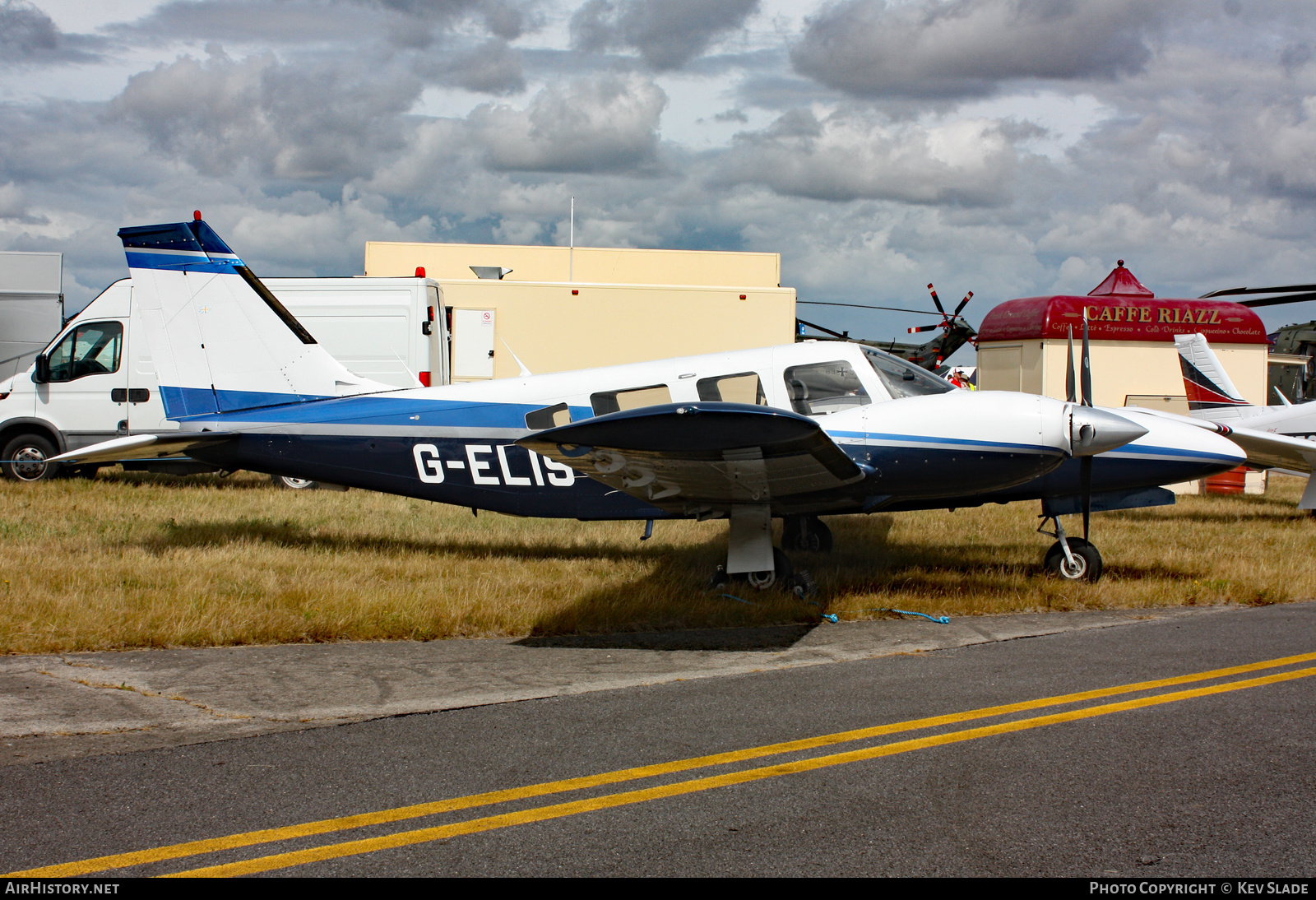 Aircraft Photo of G-ELIS | Piper PA-34-200T Seneca II | AirHistory.net #456057