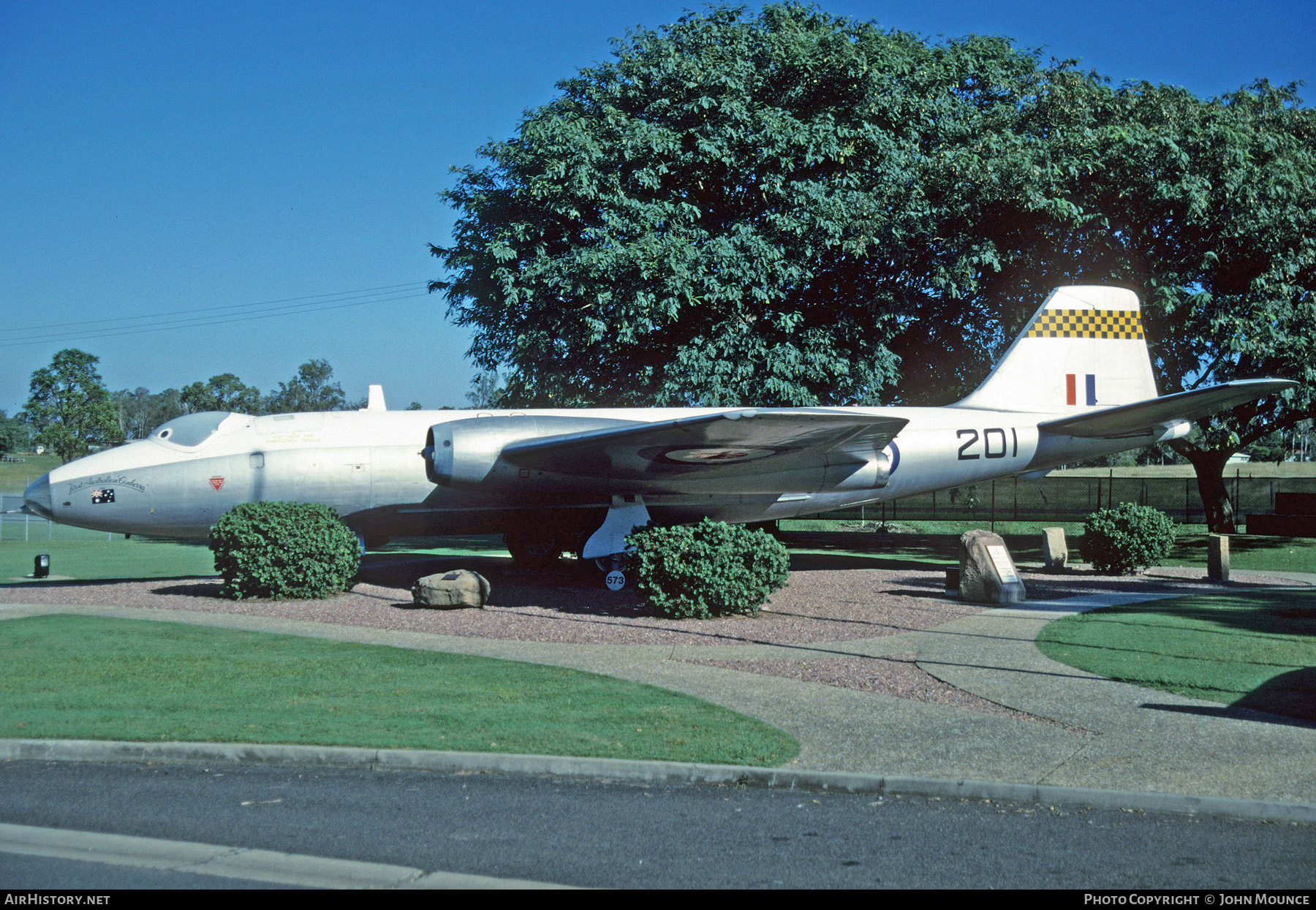 Aircraft Photo of A84-201 | English Electric Canberra Mk20 | Australia - Air Force | AirHistory.net #456114