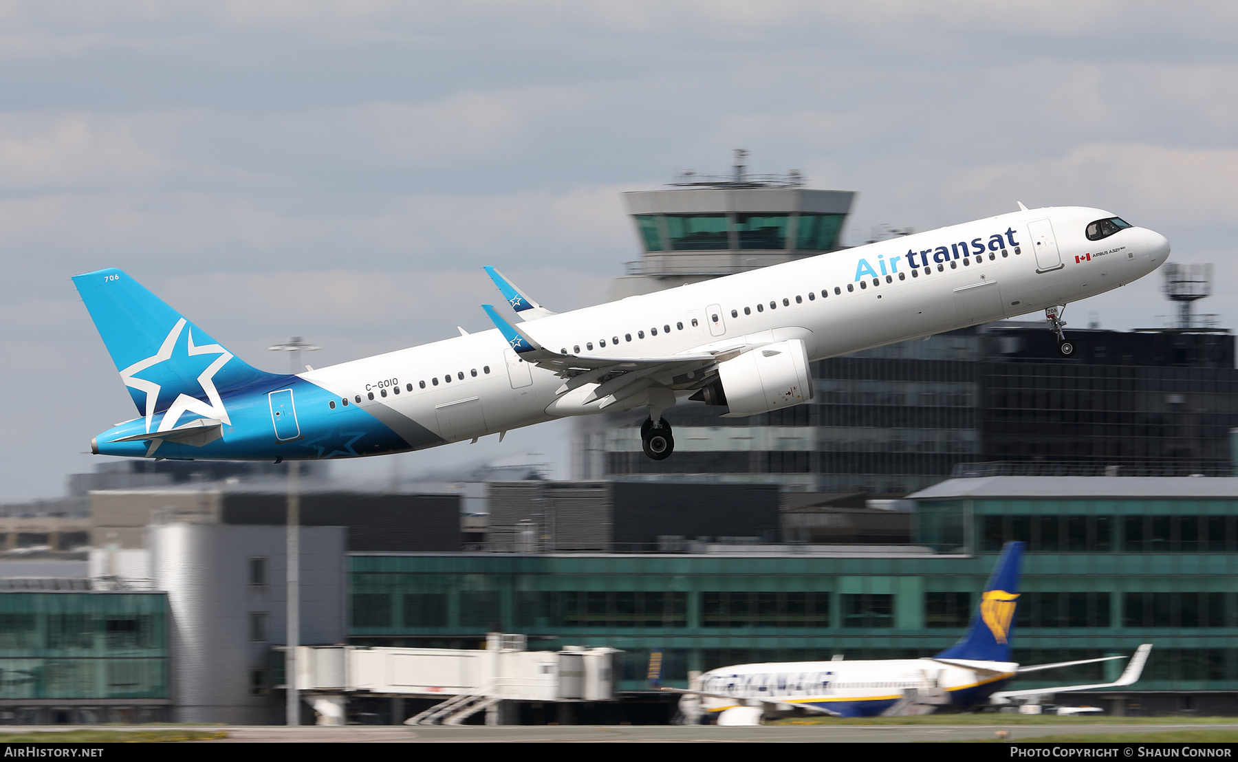 Aircraft Photo of C-GOIO | Airbus A321-271NX | Air Transat | AirHistory.net #456126