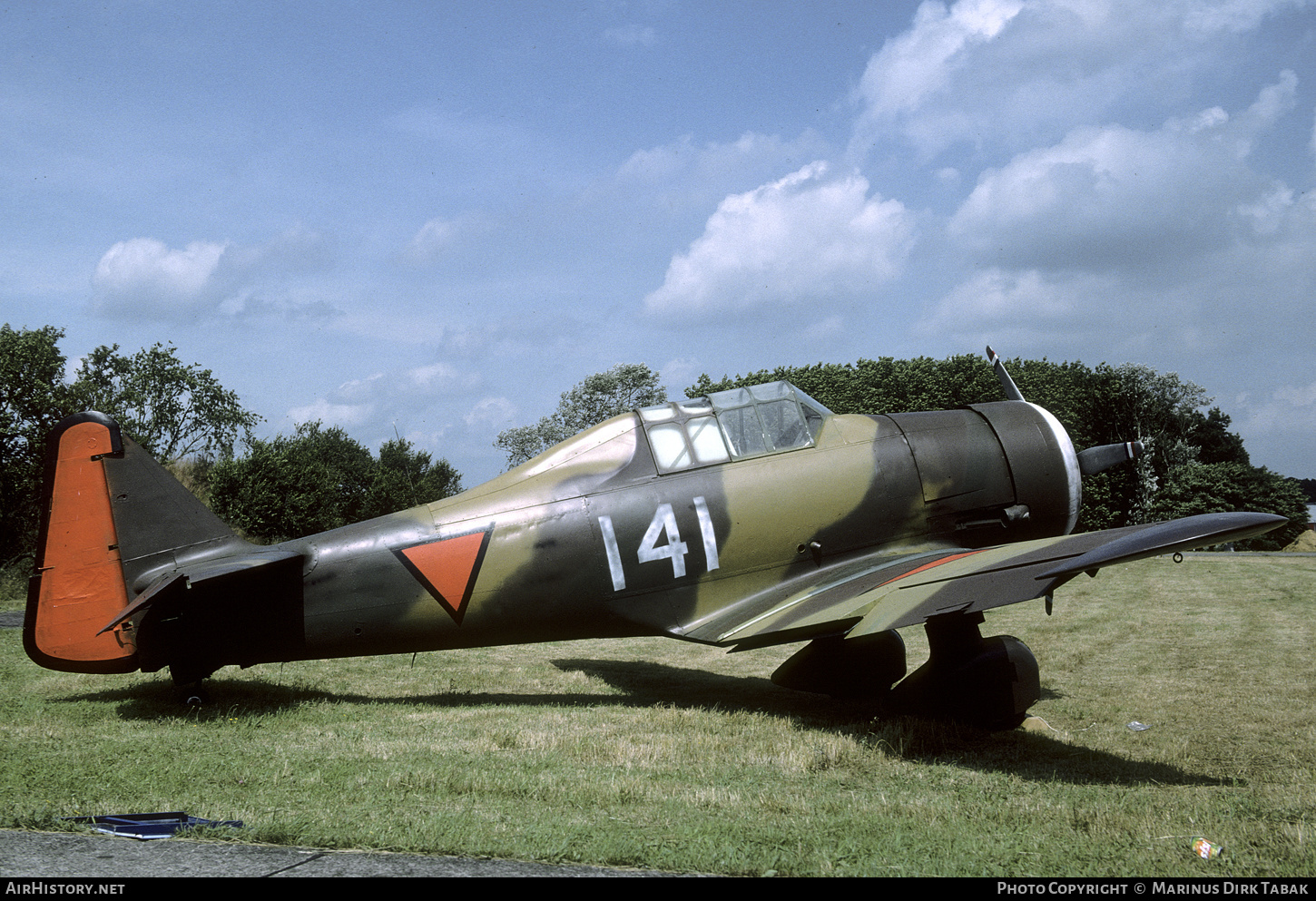 Aircraft Photo of 141 | North American AT-16 Harvard IIB | Netherlands - Air Force | AirHistory.net #456211