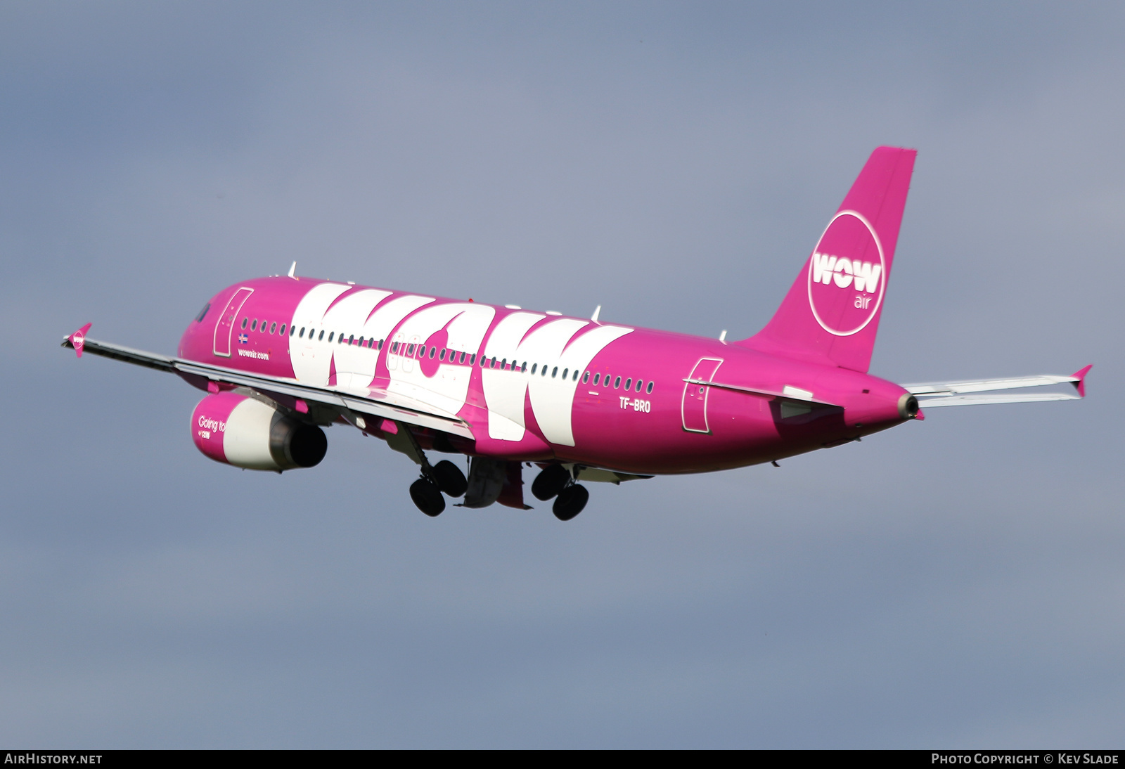 Aircraft Photo of TF-BRO | Airbus A320-232 | WOW Air | AirHistory.net #456291
