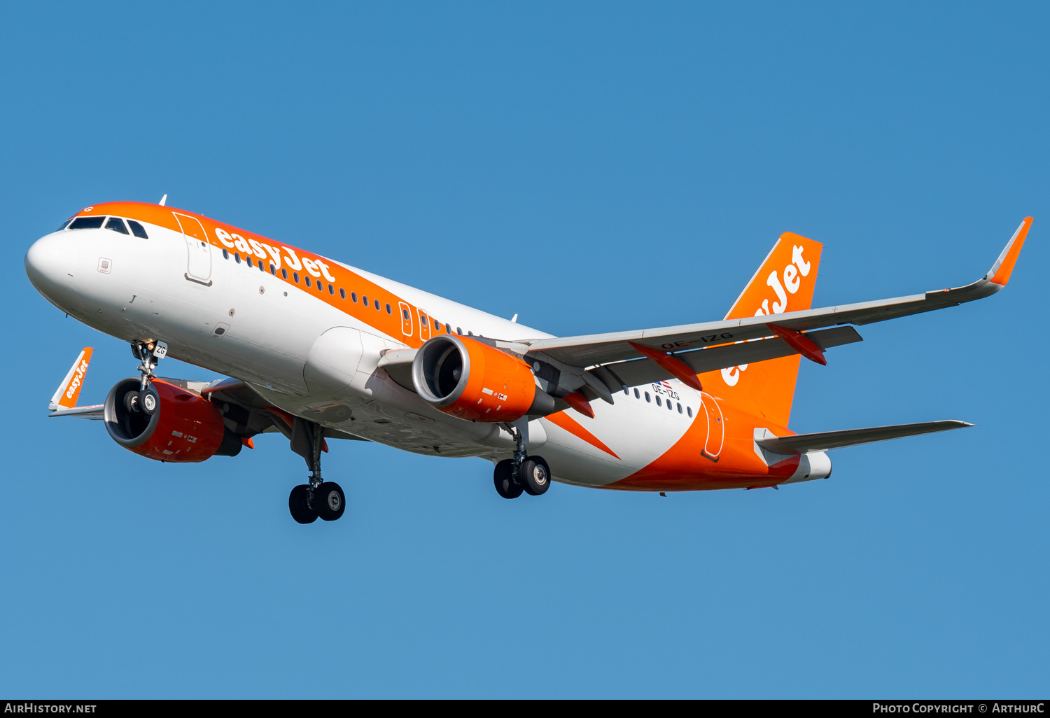 Aircraft Photo of OE-IZG | Airbus A320-214 | EasyJet | AirHistory.net #456352