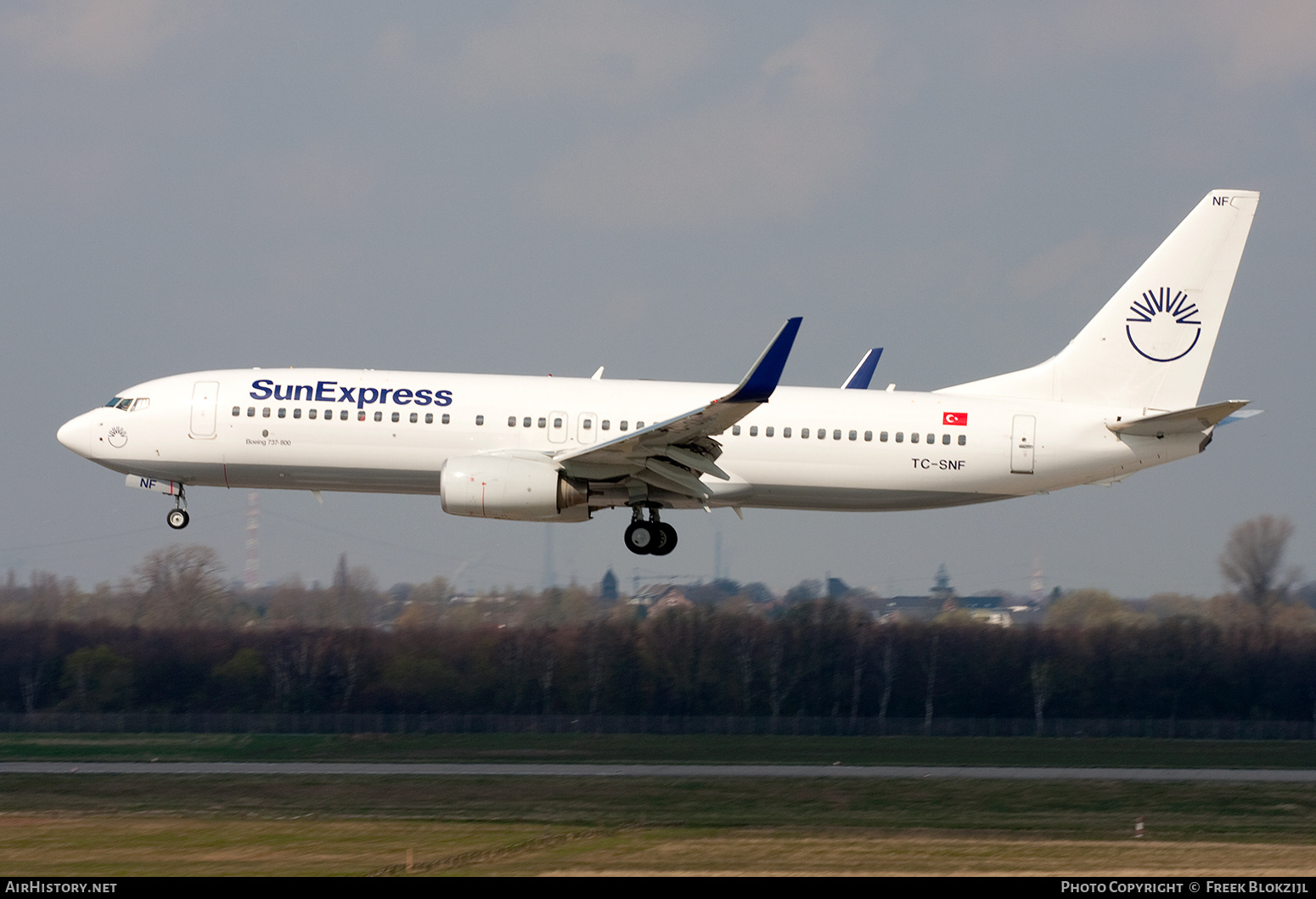 Aircraft Photo of TC-SNF | Boeing 737-8HC | SunExpress | AirHistory.net #456376