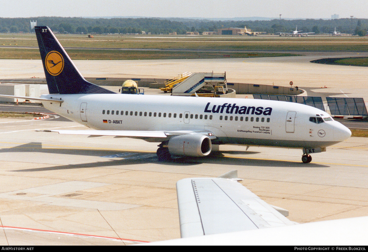 Aircraft Photo of D-ABXT | Boeing 737-330 | Lufthansa | AirHistory.net #456379
