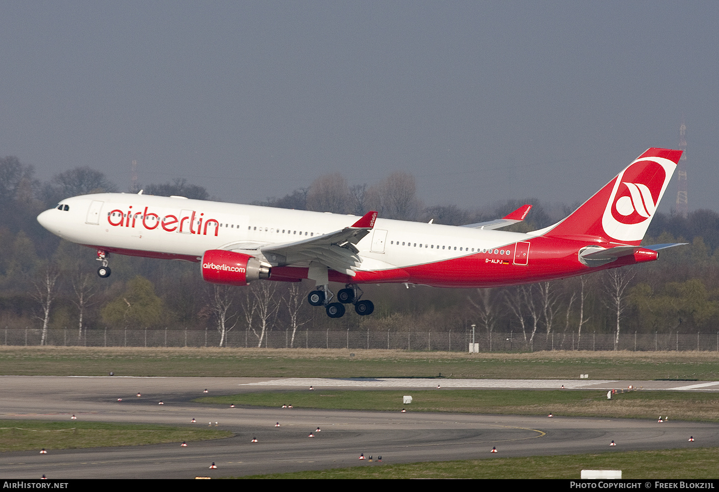 Aircraft Photo of D-ALPJ | Airbus A330-223 | Air Berlin | AirHistory.net #456380