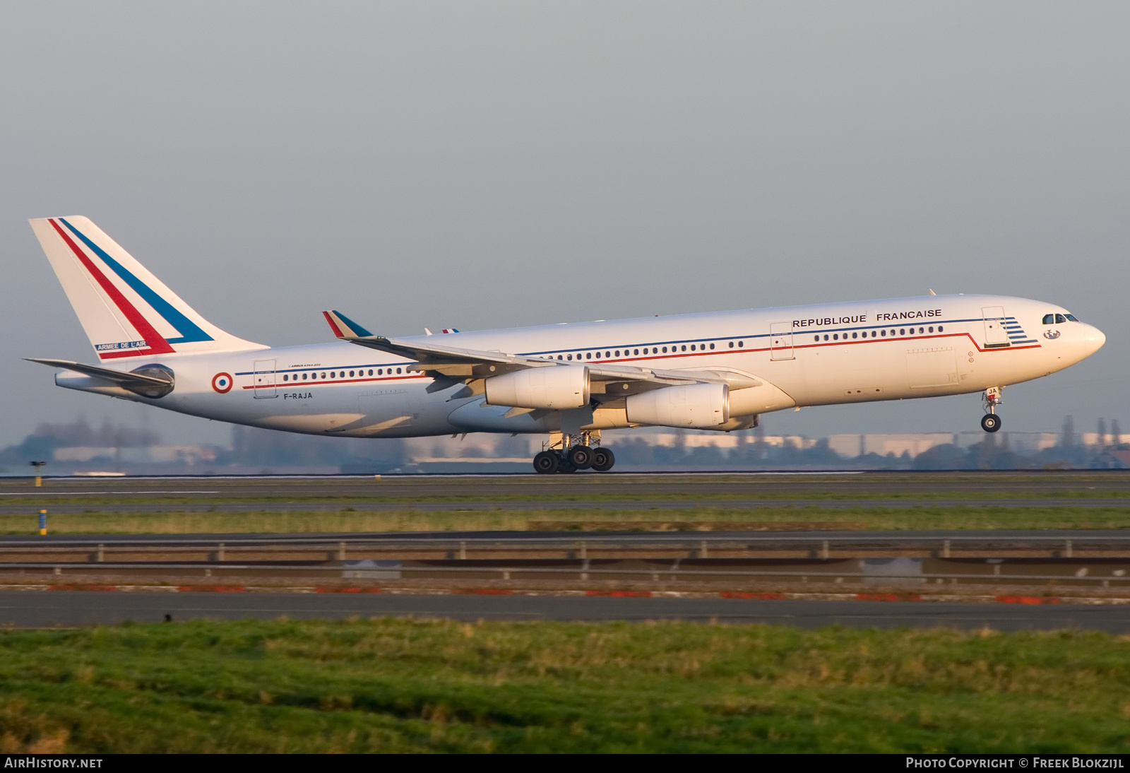 Aircraft Photo of 075 | Airbus A340-211 | France - Air Force | AirHistory.net #456393