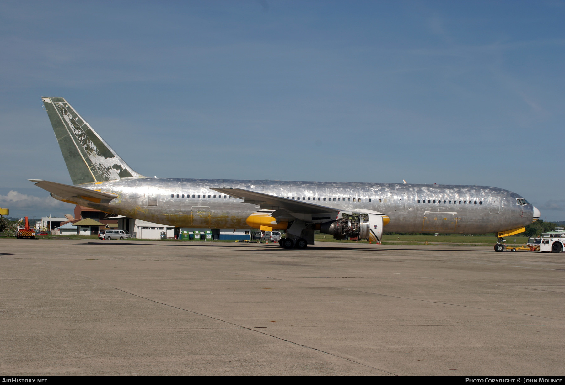 Aircraft Photo of V8-RBK | Boeing 767-33A/ER | AirHistory.net #456414