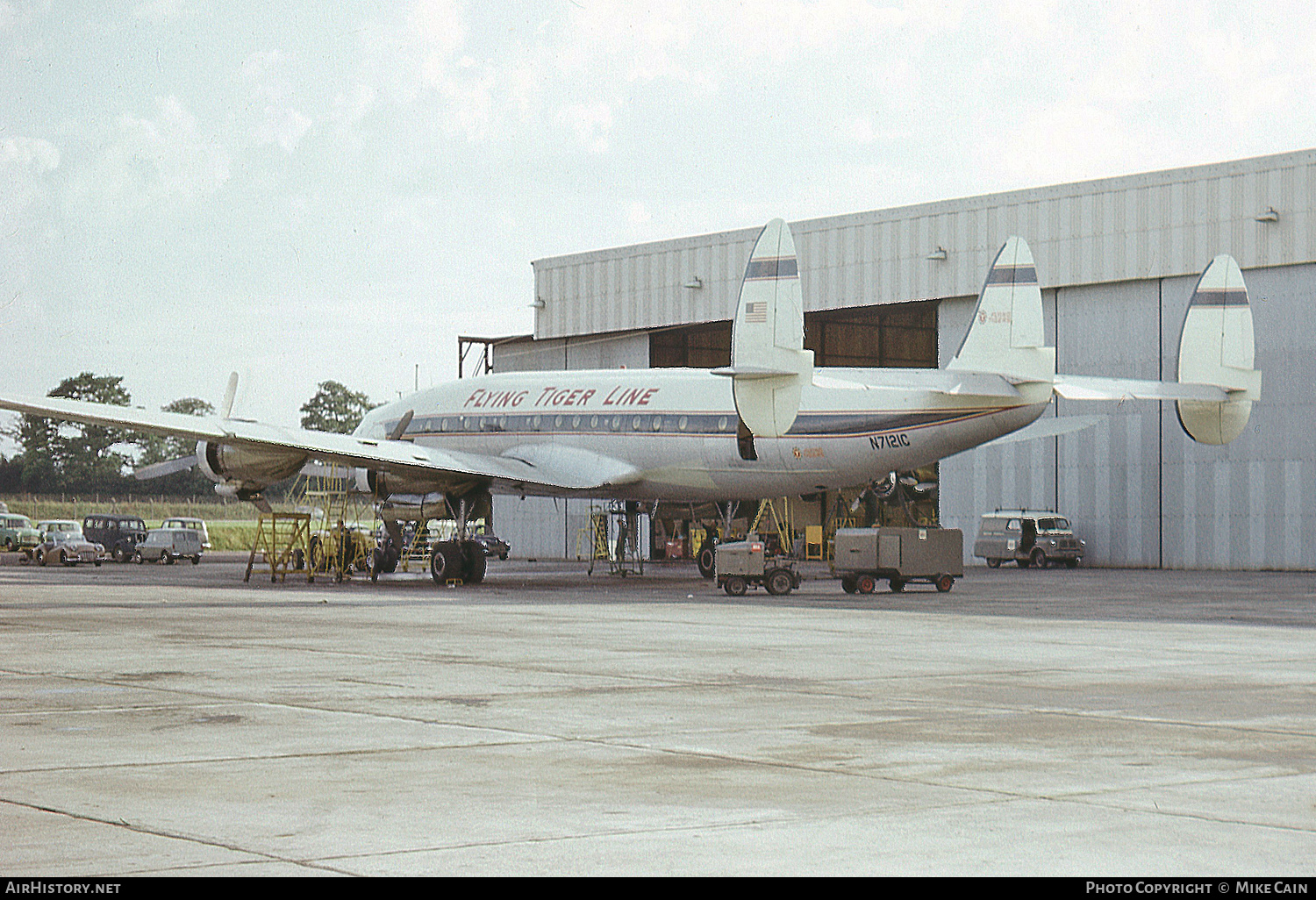 Aircraft Photo of N7121C | Lockheed L-1049G Super Constellation | Flying Tiger Line | AirHistory.net #456466