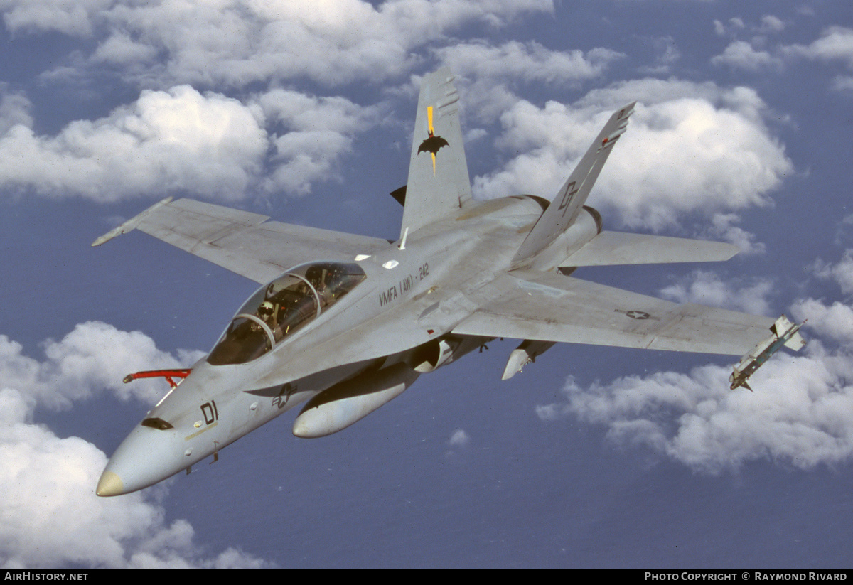 Aircraft Photo of 164651 | McDonnell Douglas F/A-18D Hornet | USA - Marines | AirHistory.net #456737