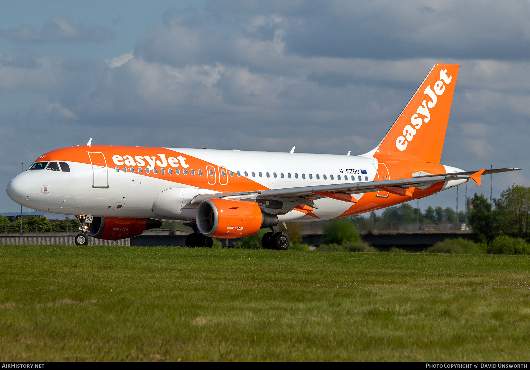 Aircraft Photo of G-EZDU | Airbus A319-111 | EasyJet | AirHistory.net #456919