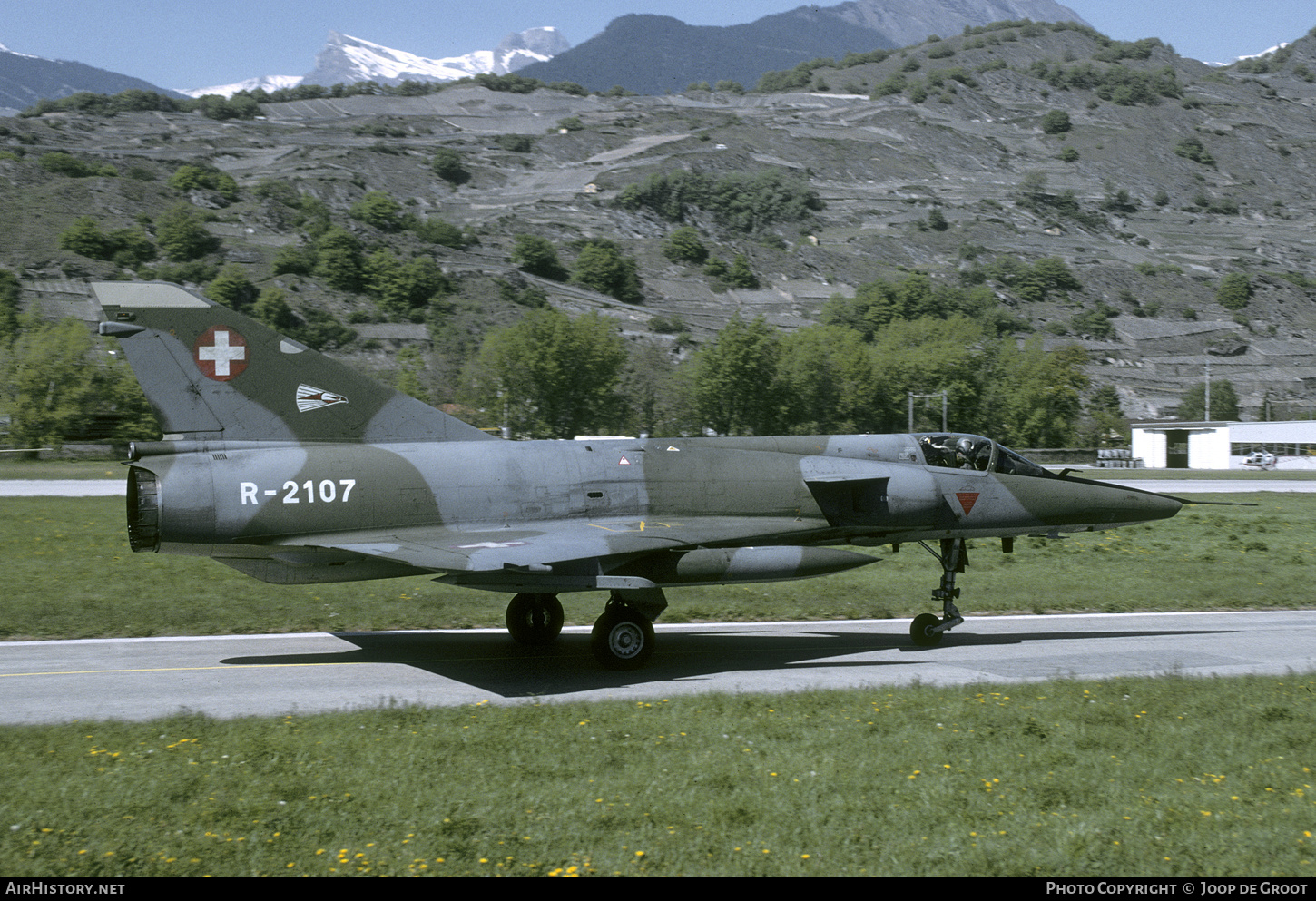 Aircraft Photo of R-2107 | Dassault Mirage IIIRS | Switzerland - Air Force | AirHistory.net #456977