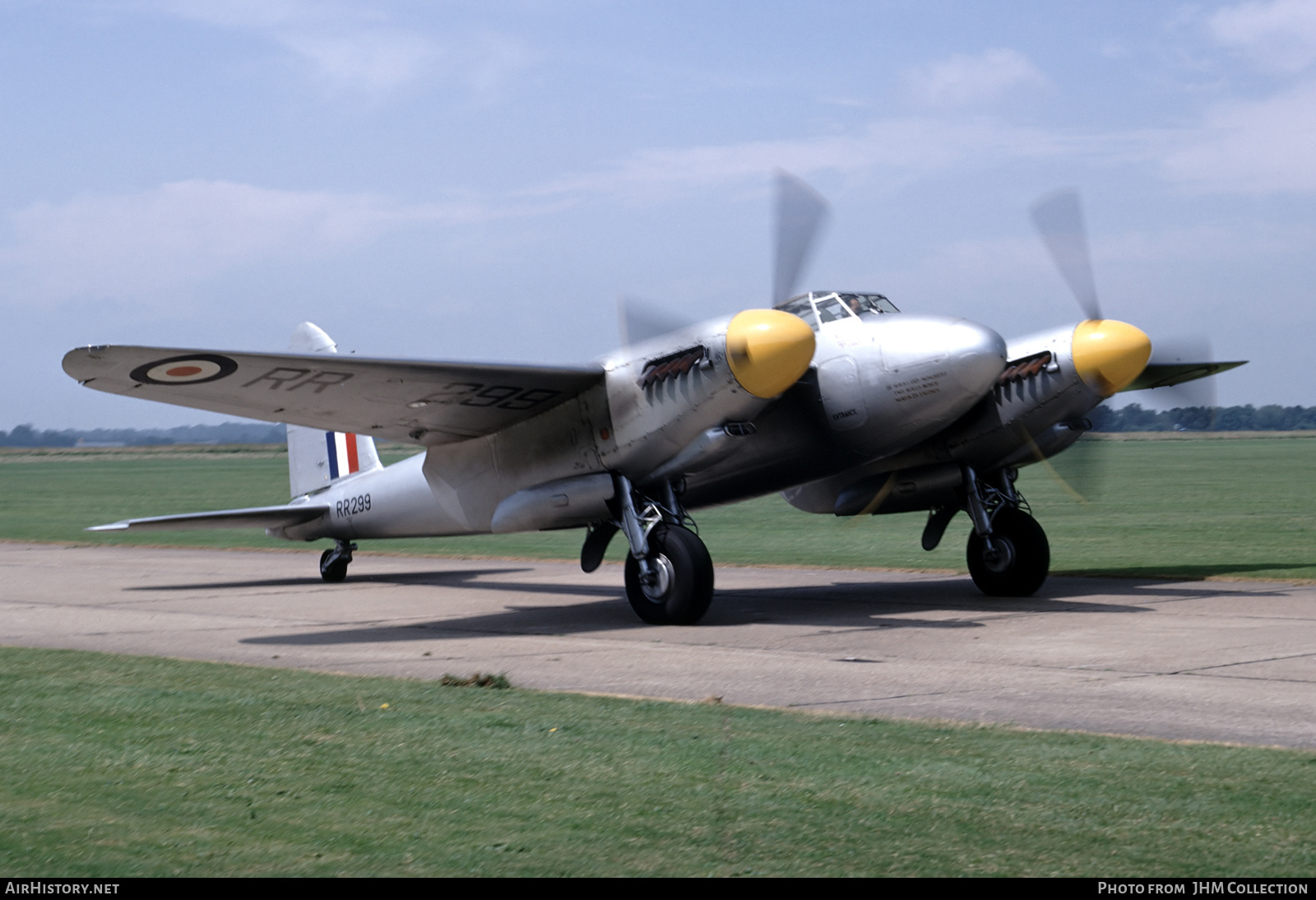 Aircraft Photo of G-ASKH / RR299 | De Havilland D.H. 98 Mosquito T3 | UK - Air Force | AirHistory.net #457107