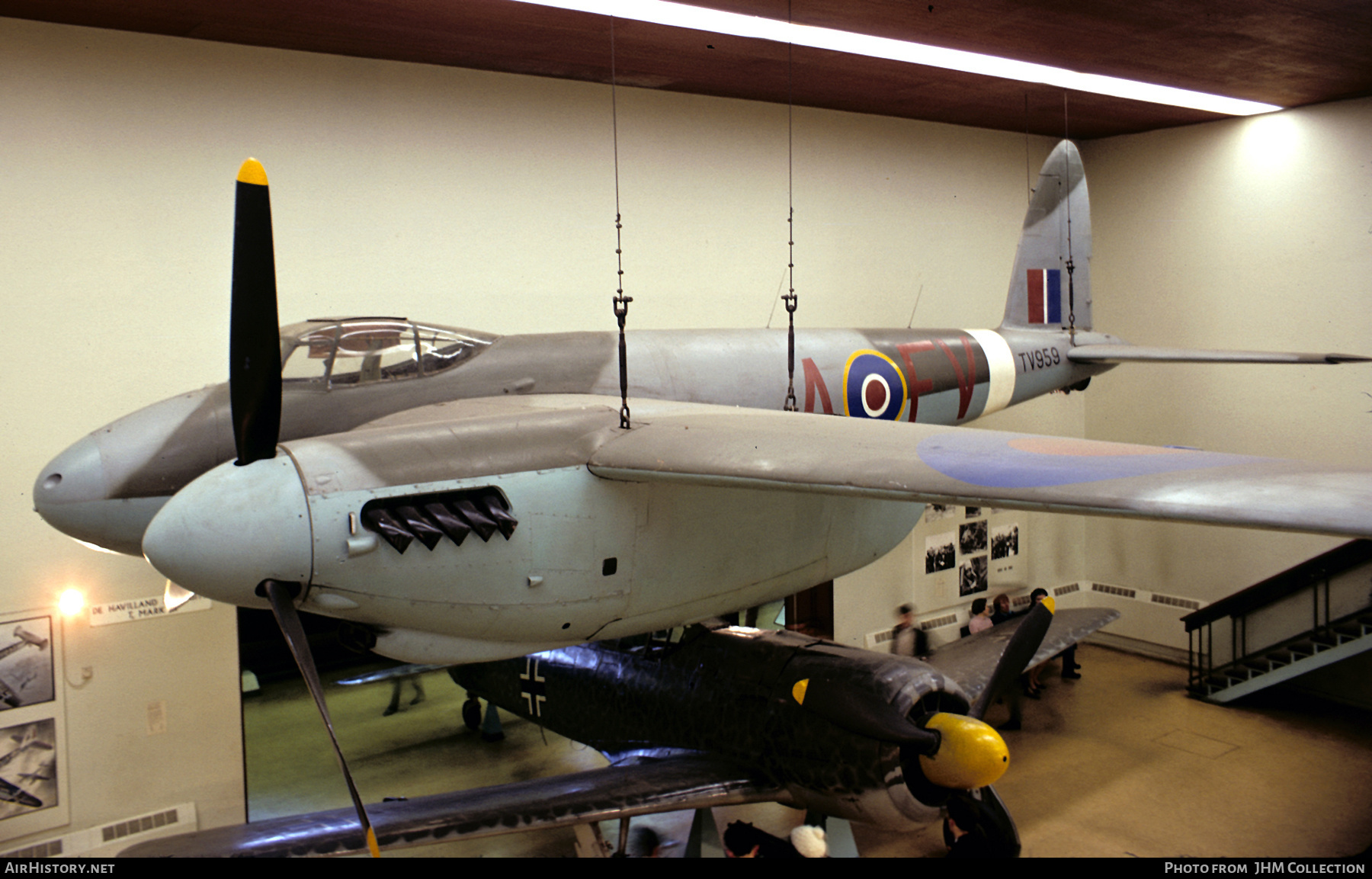 Aircraft Photo of TV959 | De Havilland D.H. 98 Mosquito T3 | UK - Air Force | AirHistory.net #457112