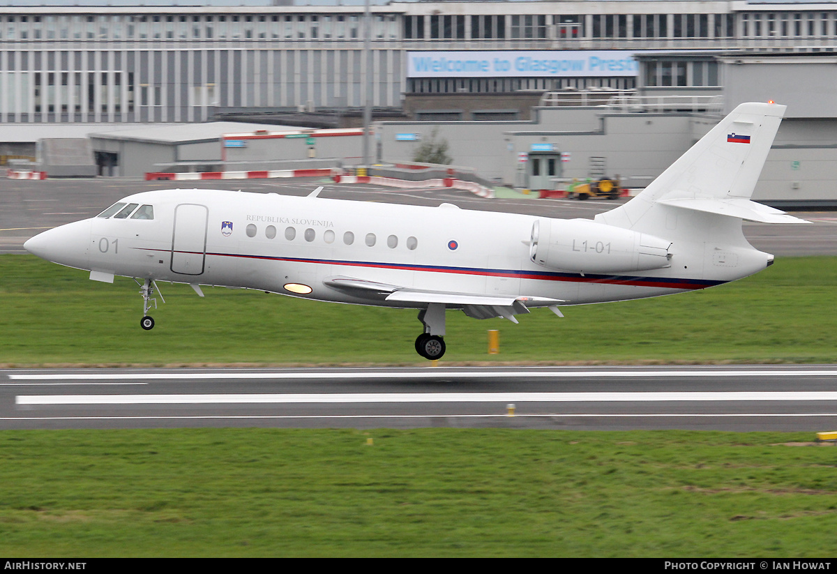 Aircraft Photo of L1-01 | Dassault Falcon 2000EX | Slovenia - Air Force | AirHistory.net #457297