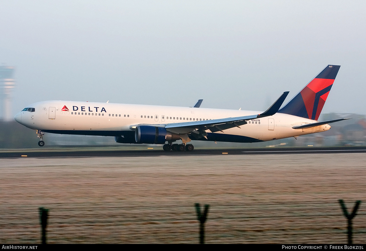 Aircraft Photo of N1607B | Boeing 767-332/ER | Delta Air Lines | AirHistory.net #457377