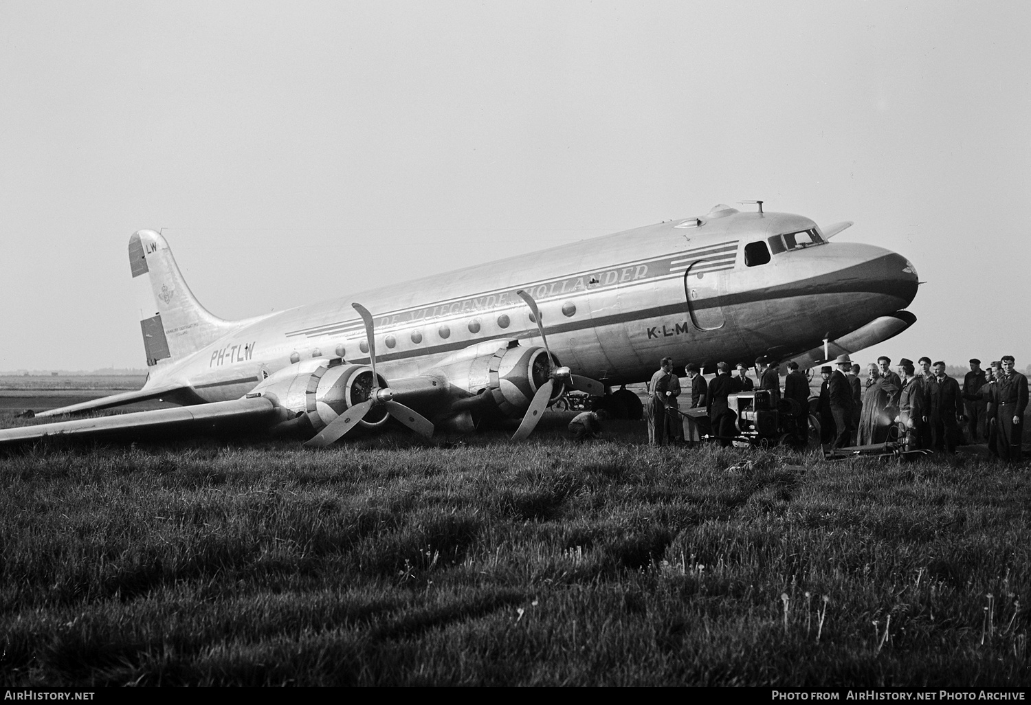 Aircraft Photo of PH-TLW | Douglas C-54A Skymaster | KLM - Koninklijke Luchtvaart Maatschappij | AirHistory.net #457805
