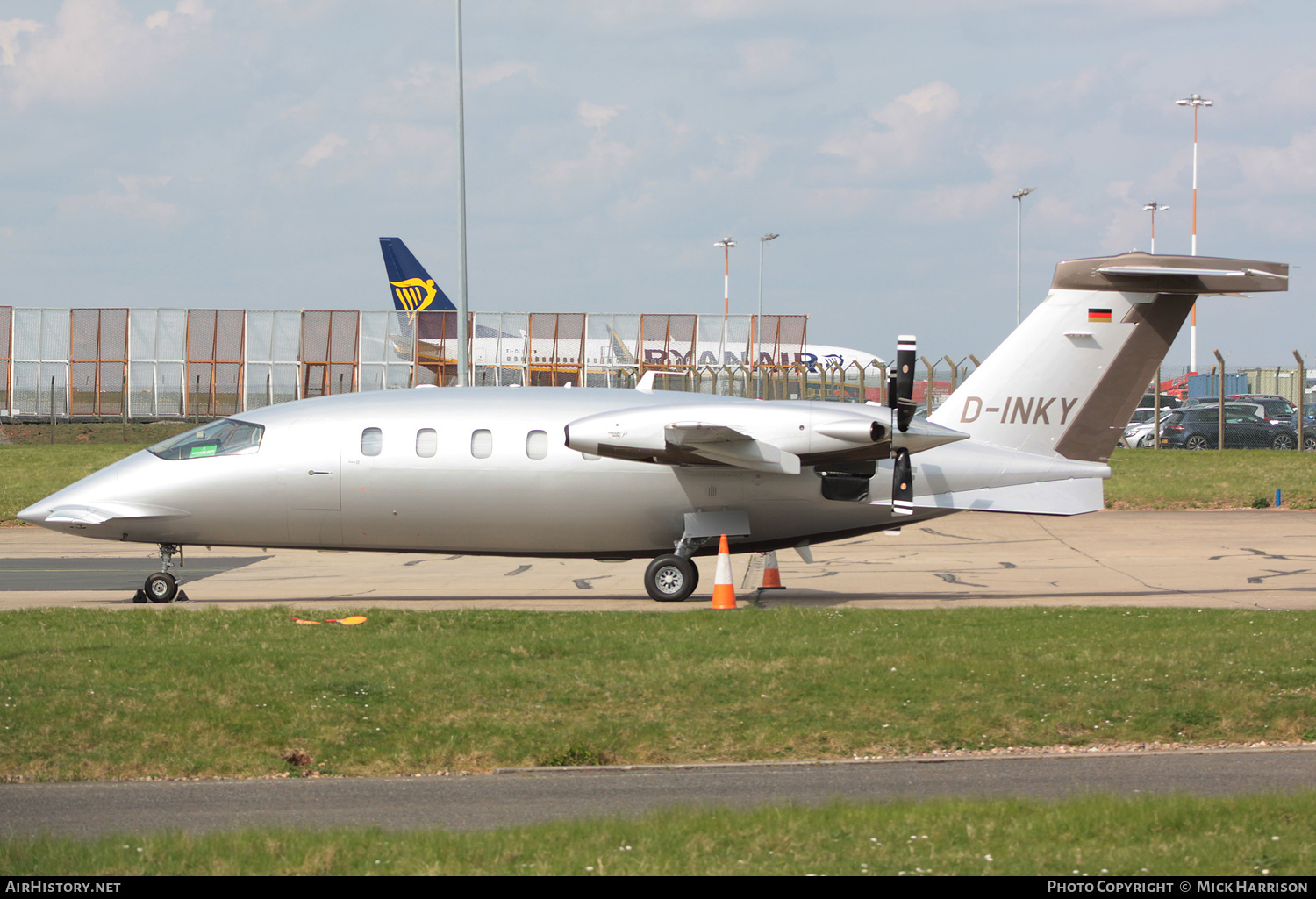 Aircraft Photo of D-INKY | Piaggio P-180 Avanti | AirHistory.net #457914