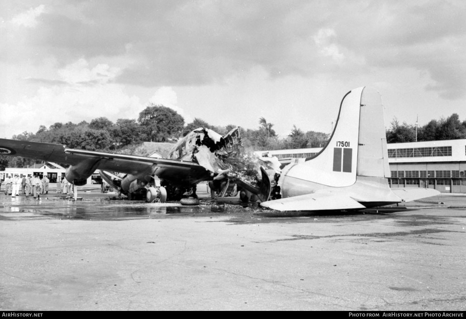 Aircraft Photo of 17501 | Canadair C-54GM North Star Mk1 (CL-2) | Canada - Air Force | AirHistory.net #458027
