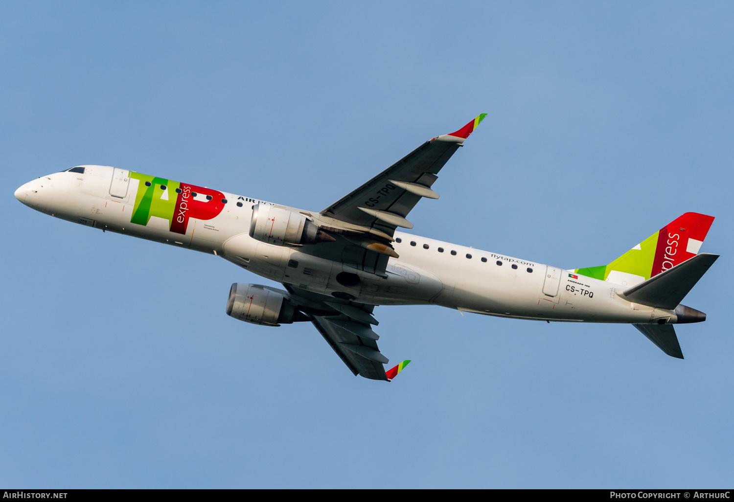 Aircraft Photo of CS-TPQ | Embraer 190LR (ERJ-190-100LR) | TAP Air Portugal Express | AirHistory.net #458081
