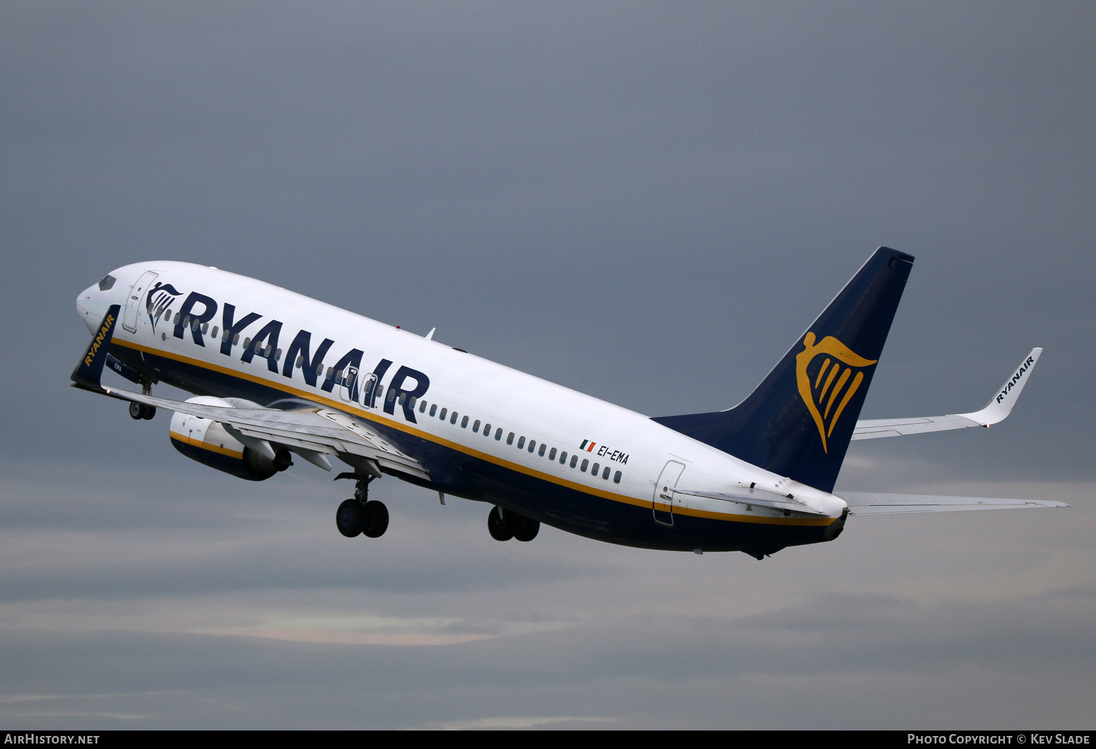 Aircraft Photo of EI-EMA | Boeing 737-8AS | Ryanair | AirHistory.net #458430