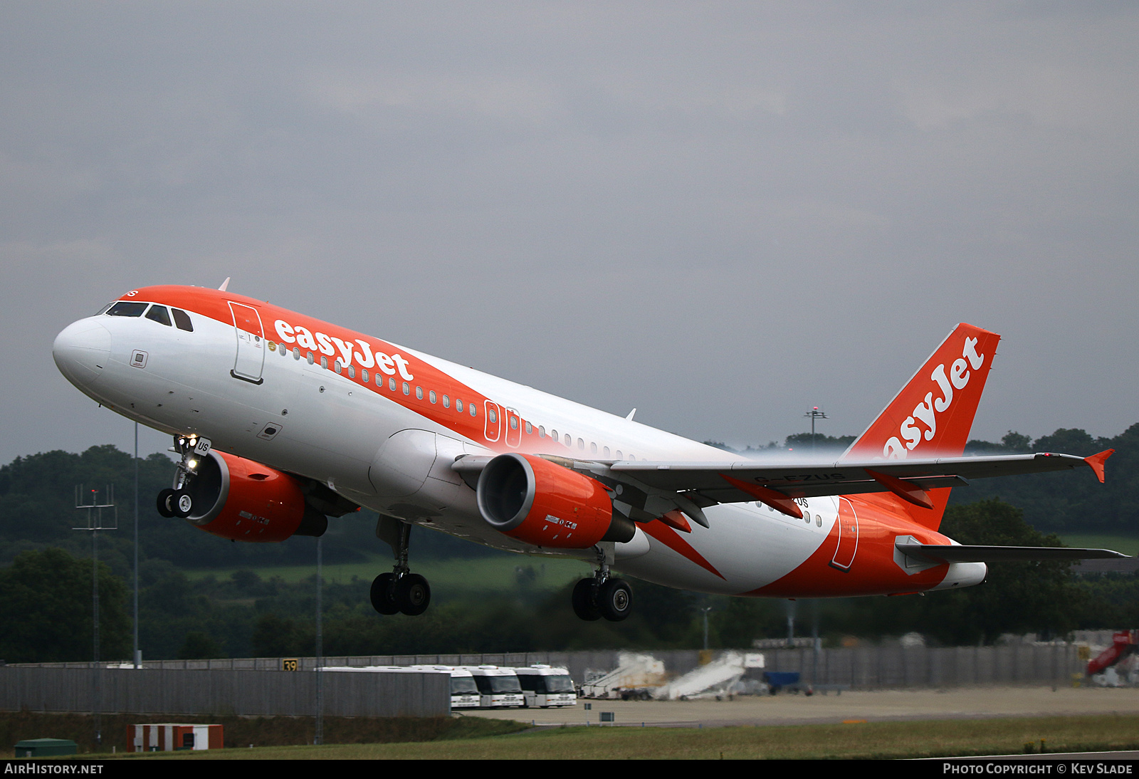 Aircraft Photo of G-EZUS | Airbus A320-214 | EasyJet | AirHistory.net #458431