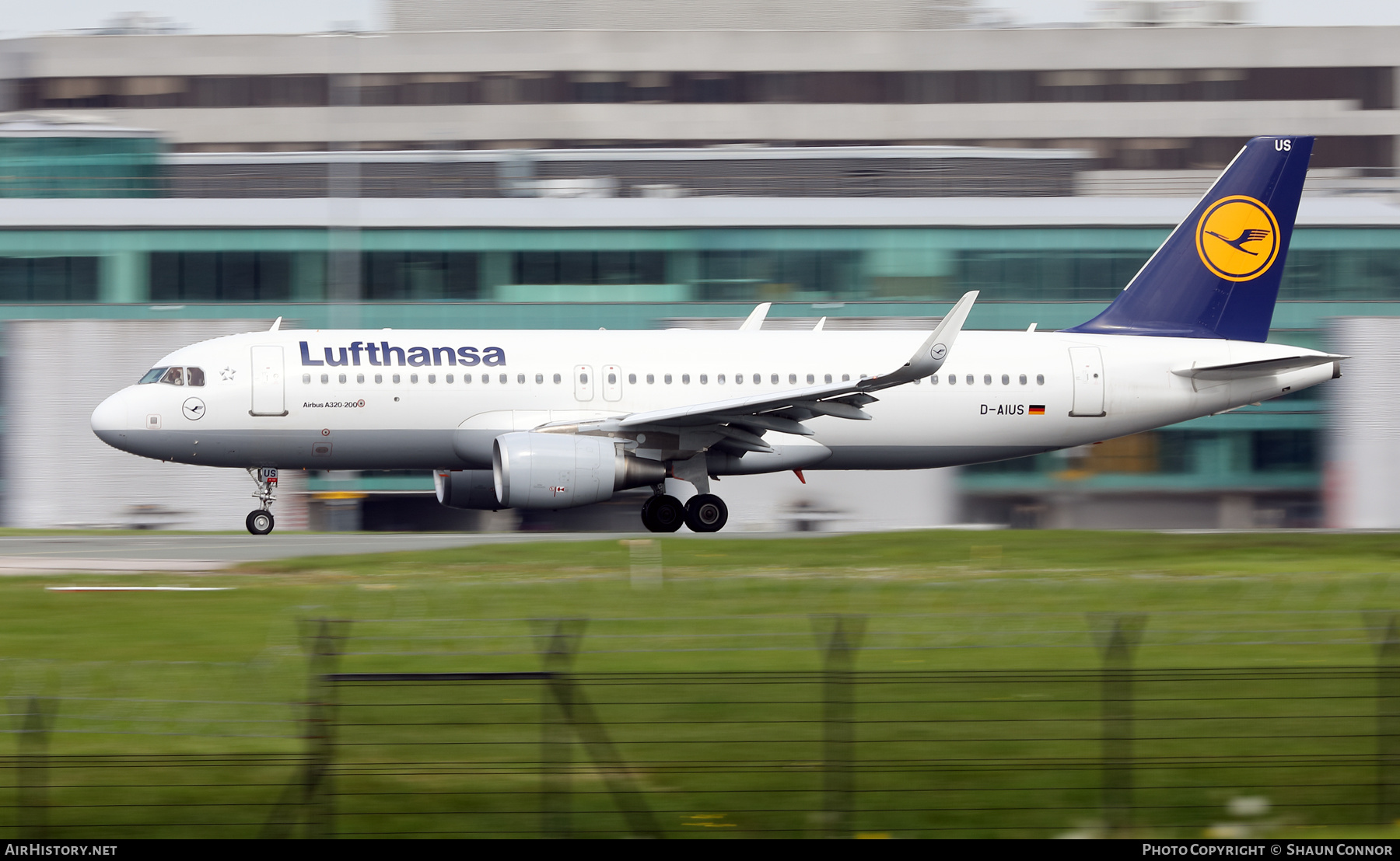 Aircraft Photo of D-AIUS | Airbus A320-214 | Lufthansa | AirHistory.net #458472