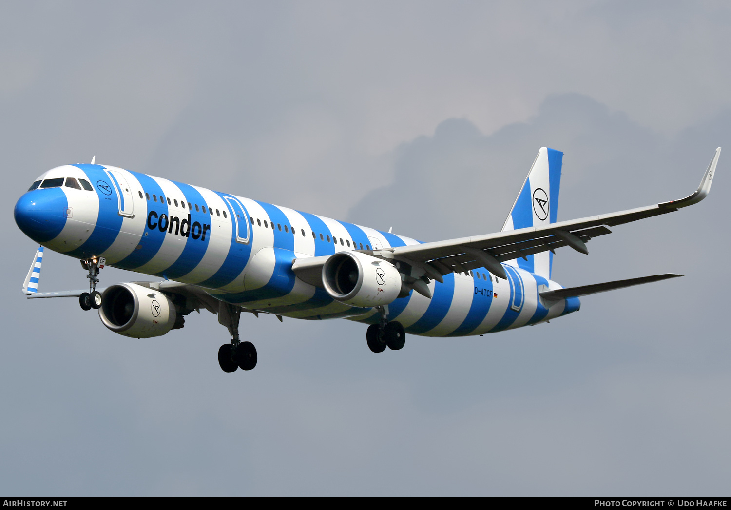 Aircraft Photo of D-ATCF | Airbus A321-211 | Condor Flugdienst | AirHistory.net #458489