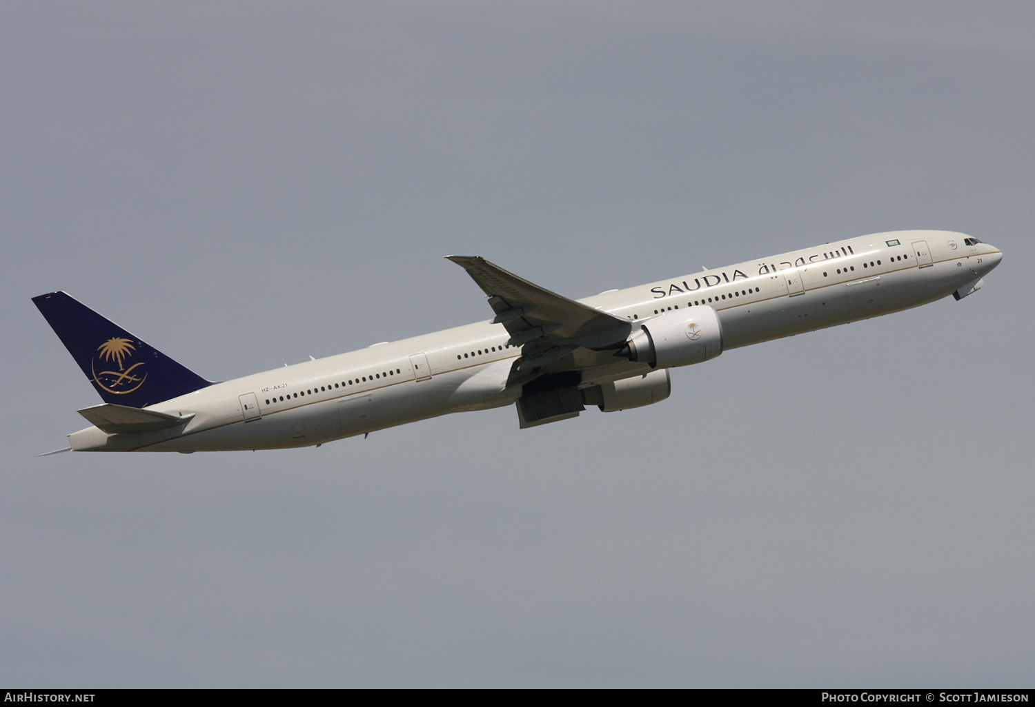Aircraft Photo of HZ-AK21 | Boeing 777-368/ER | Saudia - Saudi Arabian Airlines | AirHistory.net #458550