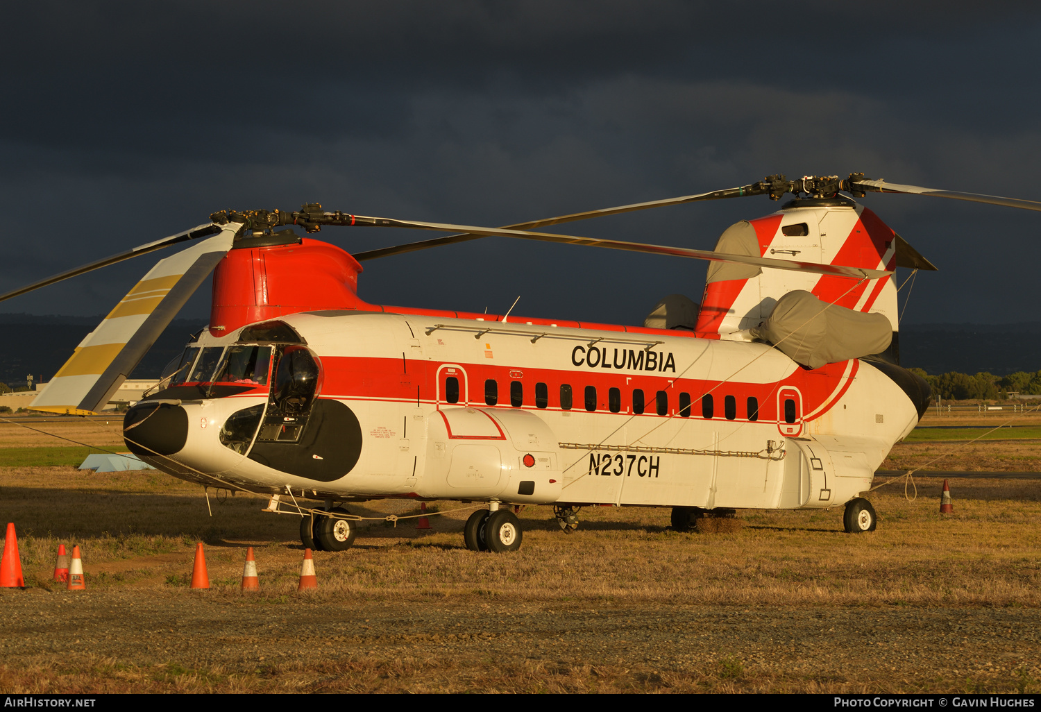 Aircraft Photo of N237CH | Boeing Vertol 234LR | Columbia Helicopters | AirHistory.net #458746