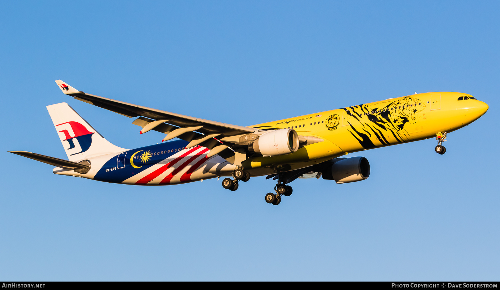 Aircraft Photo of 9M-MTG | Airbus A330-323E | Malaysia Airlines | AirHistory.net #458781