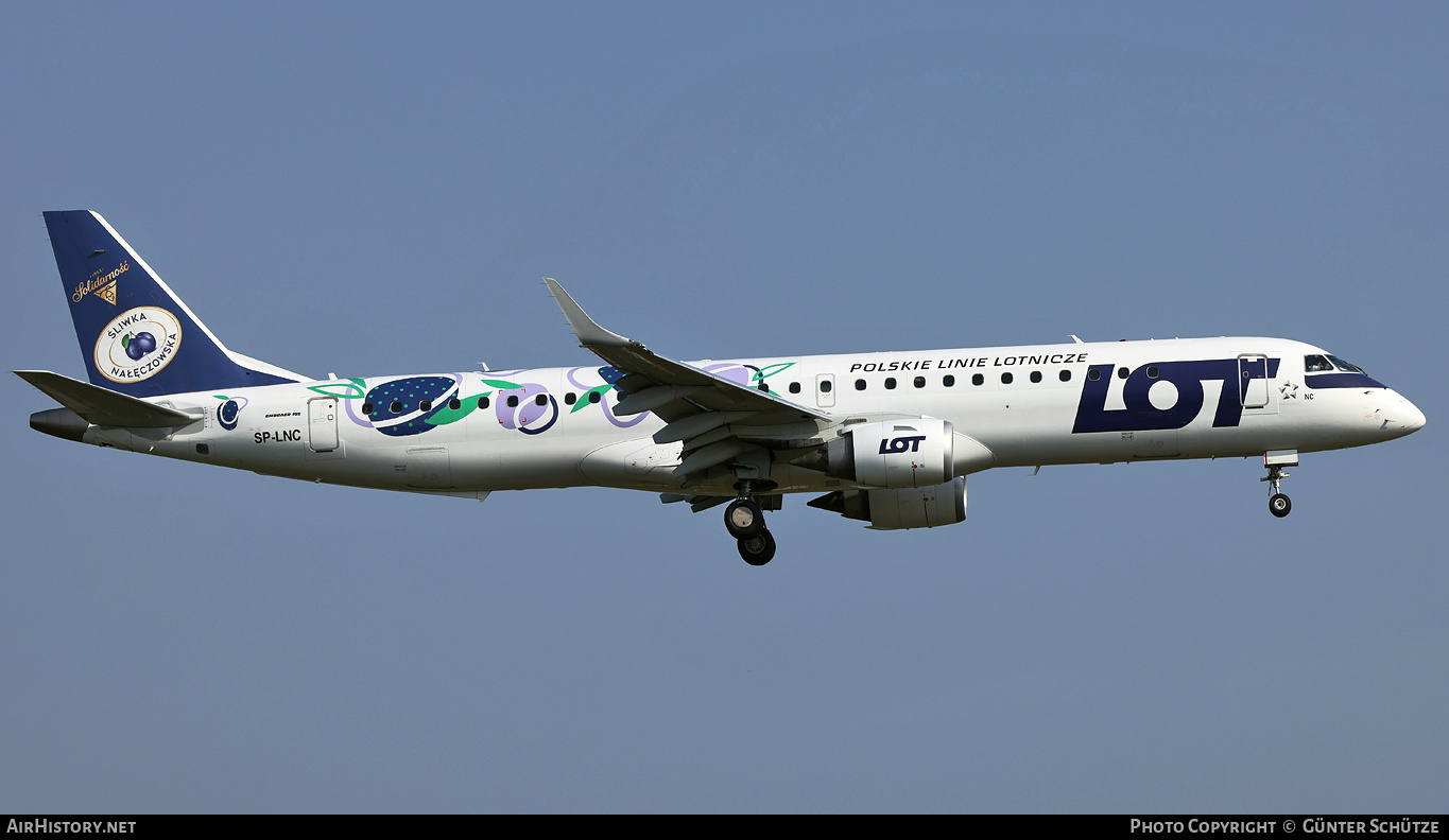 Aircraft Photo of SP-LNC | Embraer 195LR (ERJ-190-200LR) | LOT Polish Airlines - Polskie Linie Lotnicze | AirHistory.net #458830