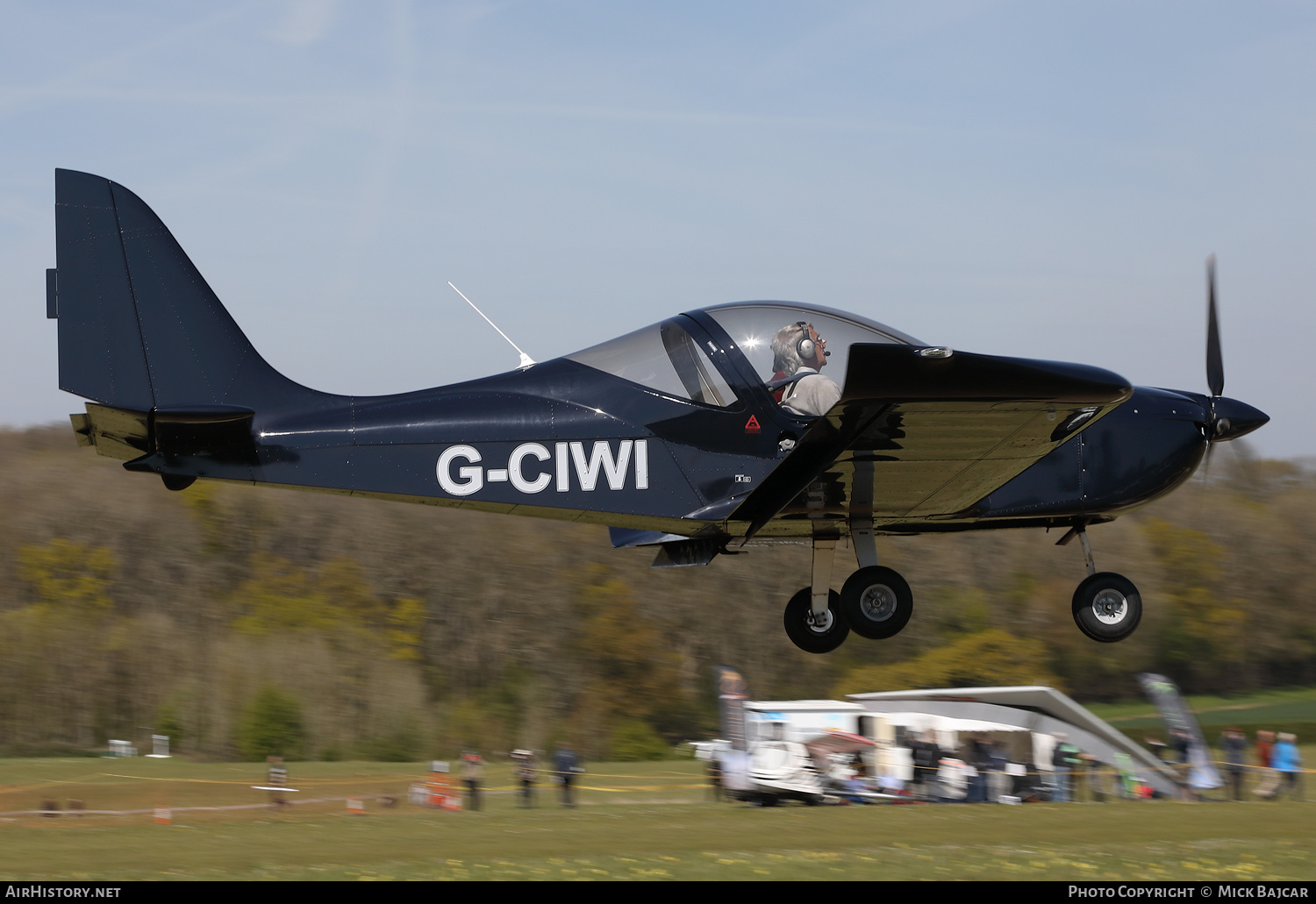 Aircraft Photo of G-CIWI | Evektor-Aerotechnik EV-97 EuroStar SL | AirHistory.net #458845