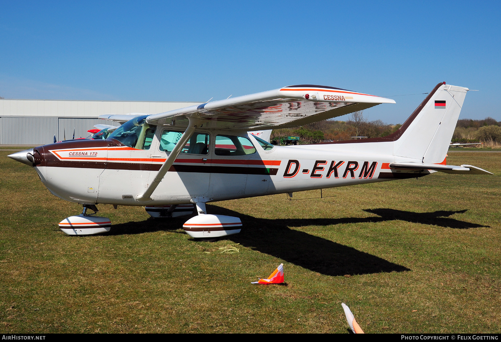 Aircraft Photo of D-EKRM | Cessna 172P | AirHistory.net #458928