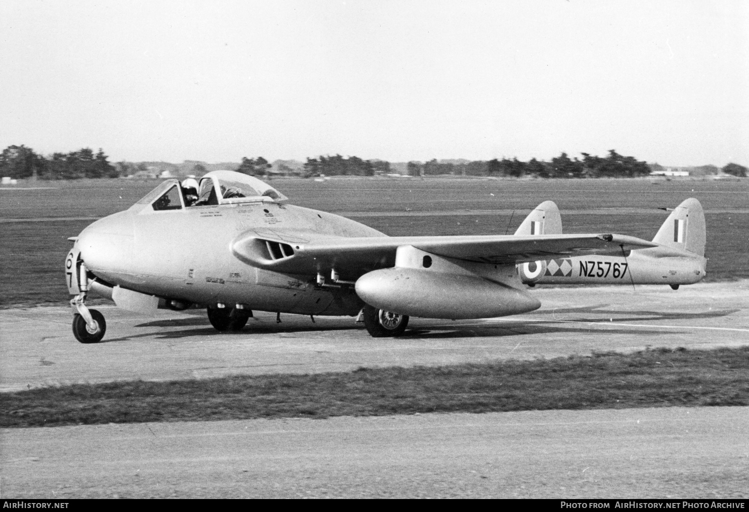 Aircraft Photo of NZ5767 | De Havilland D.H. 100 Vampire FB5 | New Zealand - Air Force | AirHistory.net #458947