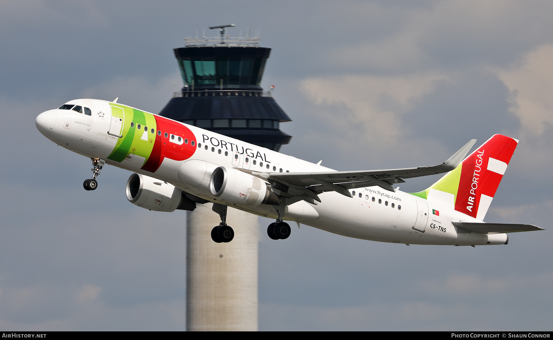 Aircraft Photo of CS-TNS | Airbus A320-214 | TAP Air Portugal | AirHistory.net #458997