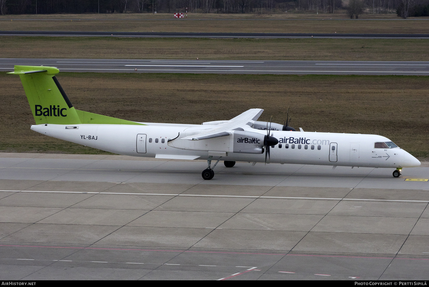 Aircraft Photo of YL-BAJ | Bombardier DHC-8-402 Dash 8 | AirBaltic | AirHistory.net #459019