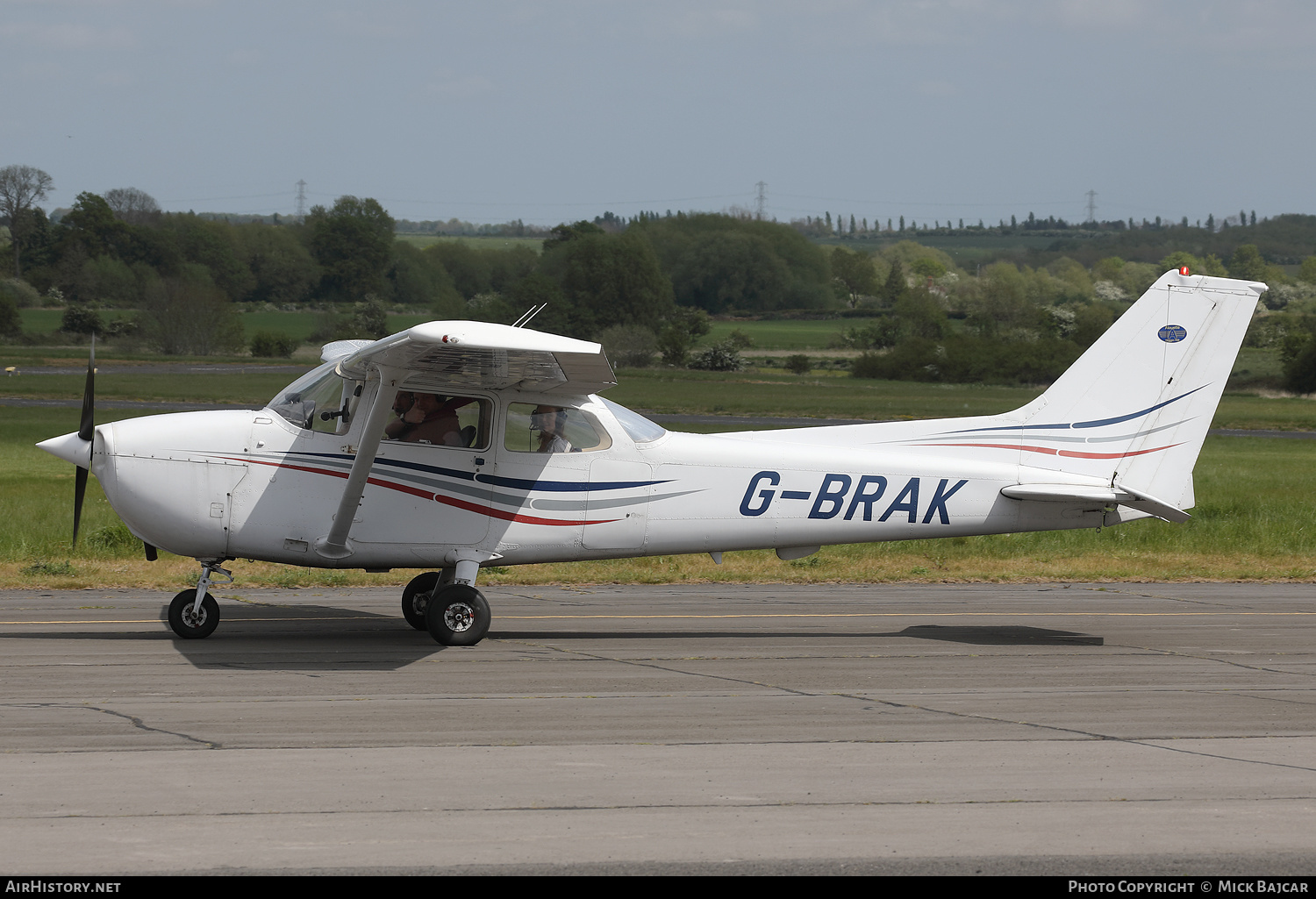 Aircraft Photo of G-BRAK | Cessna 172N Skyhawk | AirHistory.net #459051