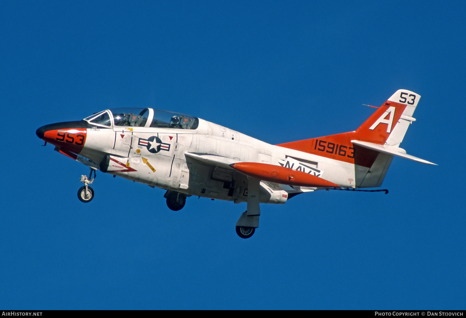 Aircraft Photo of 159163 | North American Rockwell T-2C Buckeye | USA - Navy | AirHistory.net #459057