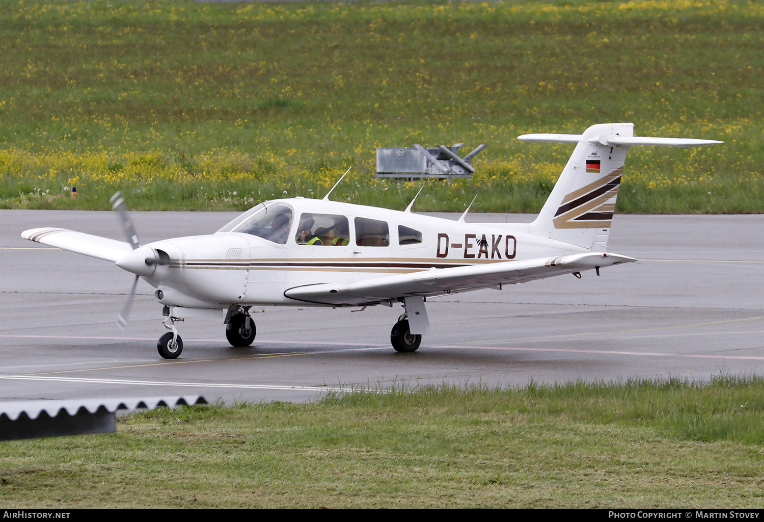 Aircraft Photo of D-EAKO | Piper PA-28RT-201T Turbo Arrow IV | AirHistory.net #459138