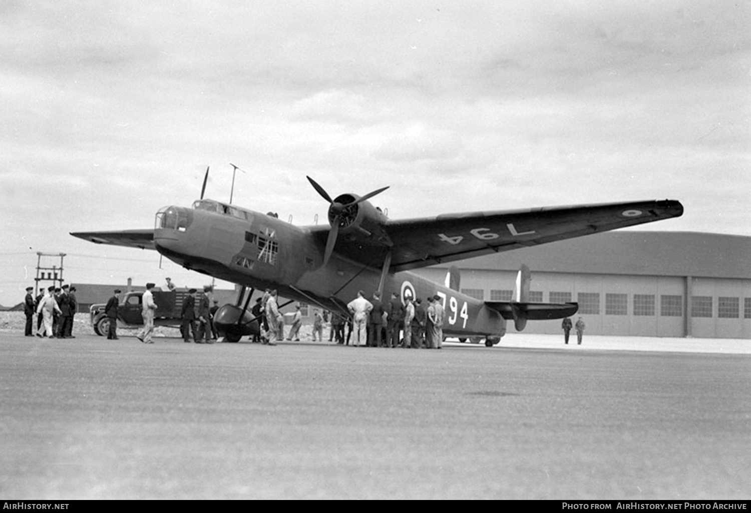 Aircraft Photo of 794 | Handley Page HP-54 Harrow Mk1 | Canada - Air Force | AirHistory.net #459185