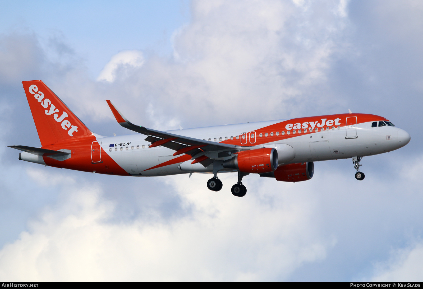Aircraft Photo of G-EZRH | Airbus A320-214 | EasyJet | AirHistory.net #459232