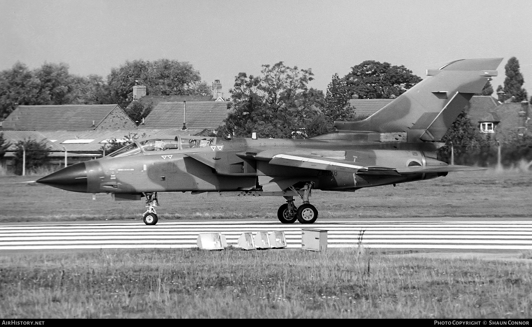 Aircraft Photo of ZA328 | Panavia Tornado GR1 | UK - Air Force | AirHistory.net #459259