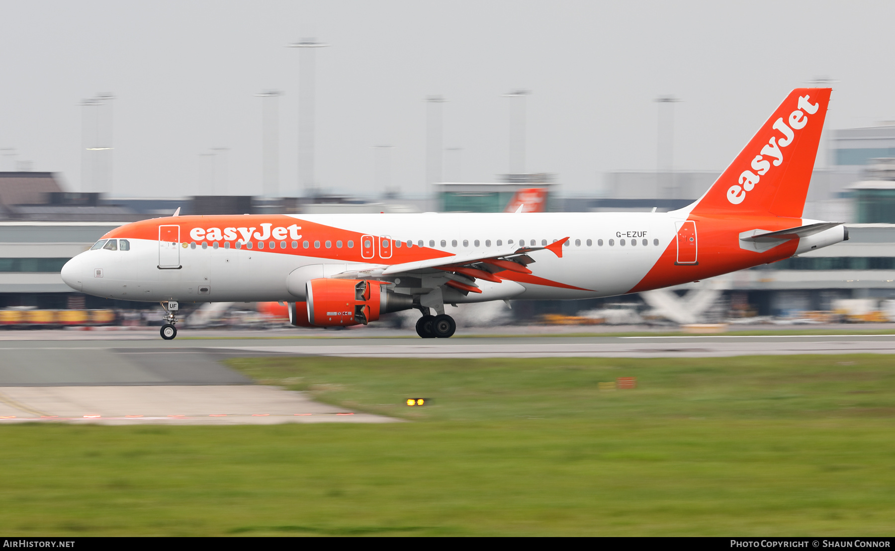 Aircraft Photo of G-EZUF | Airbus A320-214 | EasyJet | AirHistory.net #459326