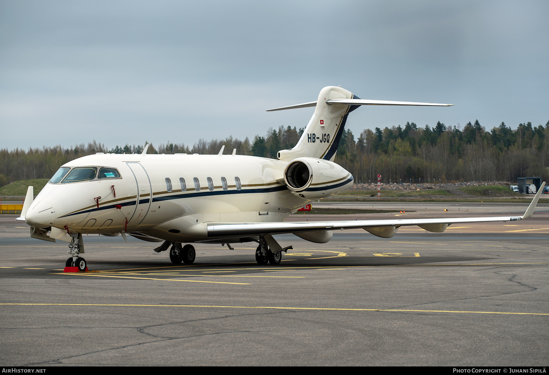 Aircraft Photo of HB-JGQ | Bombardier Challenger 300 (BD-100-1A10) | AirHistory.net #459376