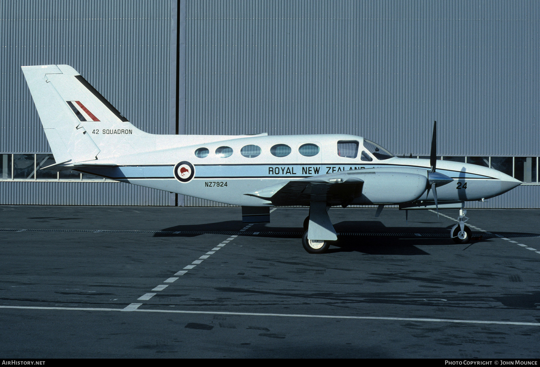 Aircraft Photo of NZ7924 / NZ7941 | Cessna 421C Golden Eagle | New Zealand - Air Force | AirHistory.net #459391