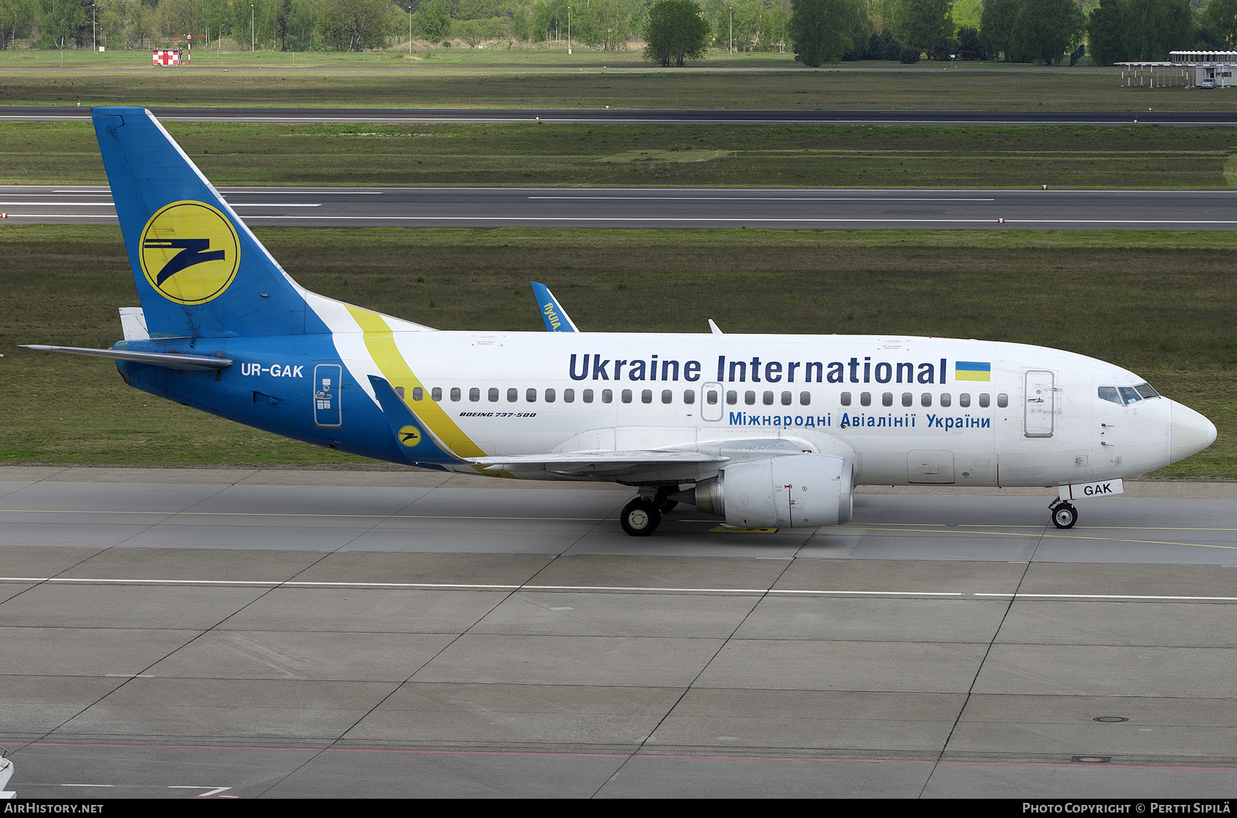 Aircraft Photo of UR-GAK | Boeing 737-5Y0 | Ukraine International Airlines | AirHistory.net #459504