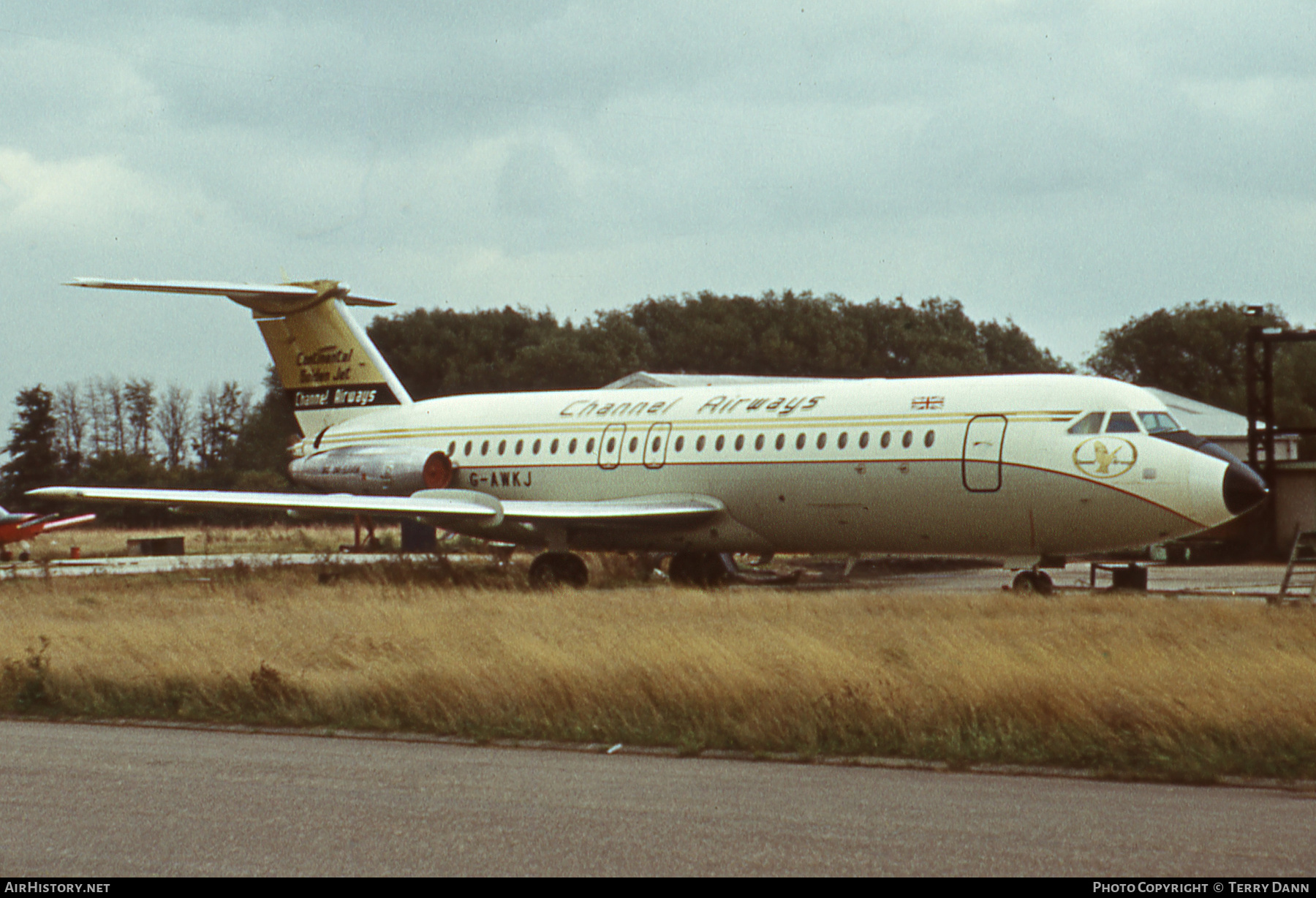 Aircraft Photo of G-AWKJ | BAC 111-408EF One-Eleven | Channel Airways | AirHistory.net #459547