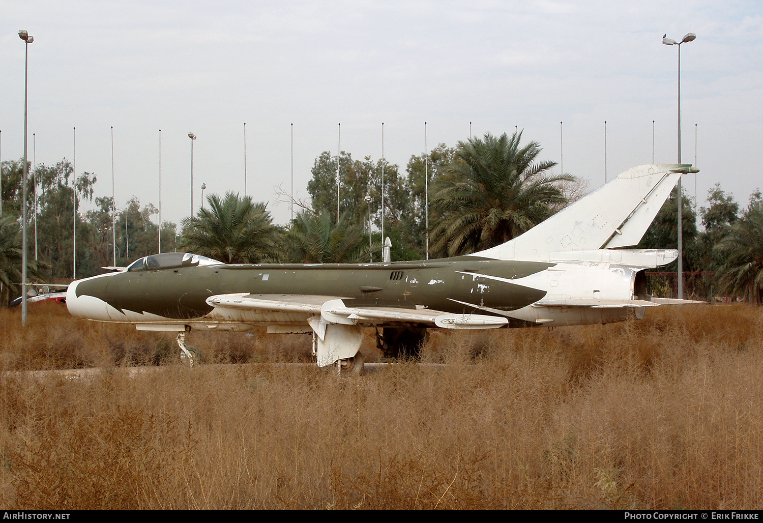 Aircraft Photo of Not known | Sukhoi Su-7BMK | Iraq - Air Force | AirHistory.net #459607